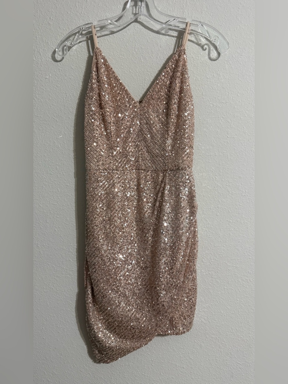 Sleeveless Rose Gold Sequin Mini Dress with V-Neck